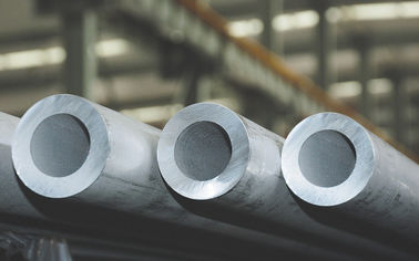 China Califique la tubería de acero inconsútil de la caldera de 304 de calor tubos del cambiador/la instalación de tubos de la superficie conservada en vinagre proveedor